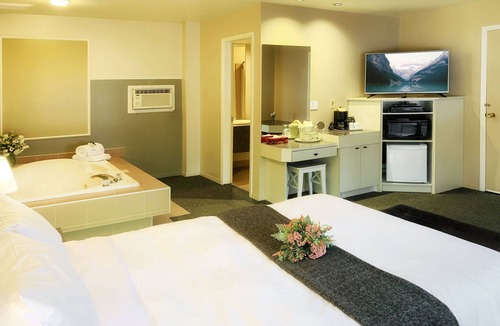 St. Jerome Hotel | Motel La Cheminee