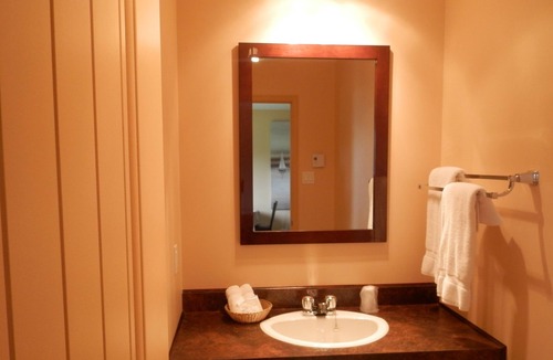 Baie Sainte-Catherine Hotel | Motel La Maison de Travers