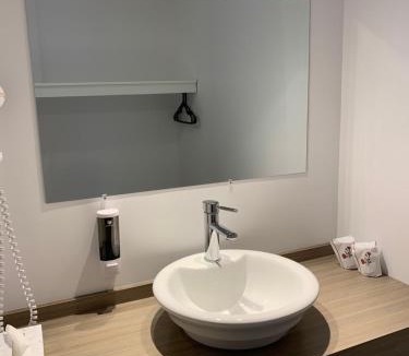 Metabetchouan Hotel | Motel Le Rond Point