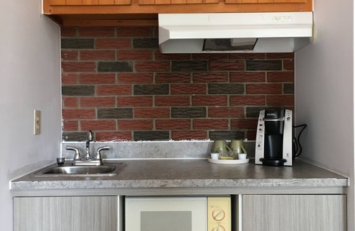 Sherbrooke Hotel | Motel Le Sabre
