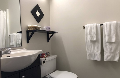 Mont-St-Hilaire Hotel | Motel Le Transit