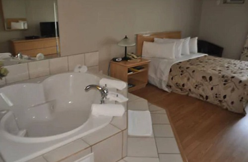 Buckingham Hotel | Motel Les Pignons Verts