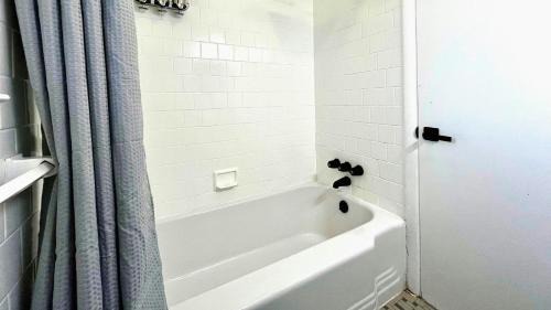 Lake Luzerne-Hadley Hotel | Motel Luzerne