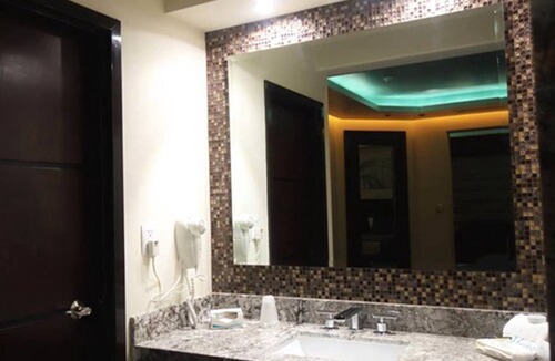 Calafia Hotel | Motel Marche