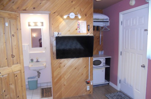 Louiseville Hotel | Motel Normandie