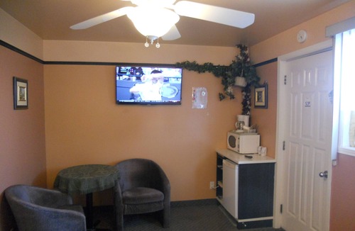 Louiseville Hotel | Motel Normandie