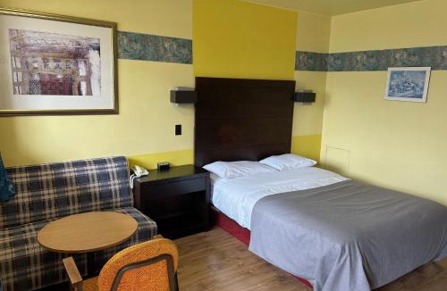 Saint-Hubert Hotel | Motel R-100
