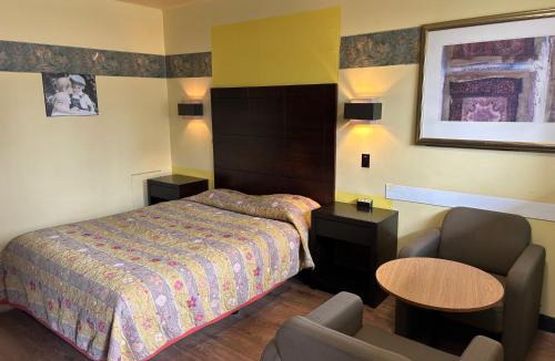 Saint-Hubert Hotel | Motel R-100