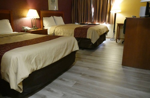 Winthrop Harbor Hotel | Motel Sun Inn