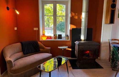 Bourgueil Hotel | Motel - Usine à Gaz