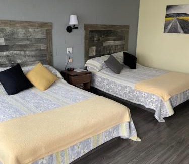 Acton Vale Hotel | Motel Valois YL inc