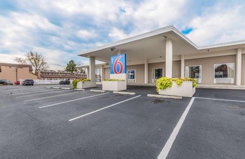 Winchester Hotel | Motel6 Winchester, VA