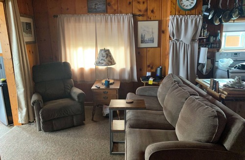 Hale Cabin | Mother Moon Cottage - Lakefront