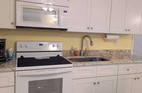 Wilmington Beach Condo | Mother's Day AVAIL ~ SeaMist Seas ~ Duplex - Pool, Steps to Oceanfront Tiki Bar