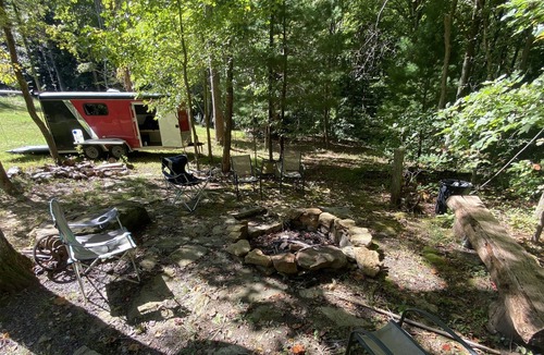 Saint Meinrad House | Moto Camper