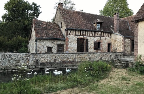 Chaudon Cottage | Moulin à eau . Monument Historique. La Maison du Meunier