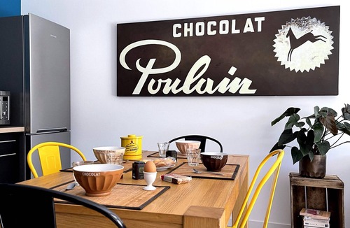 Sache House | Moulin a Tan