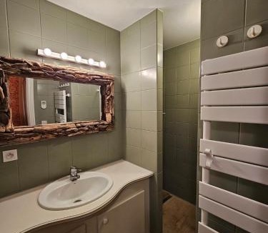 Germaines House | Moulin Cottage - Germaines