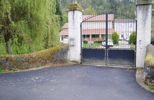 Saint-Martial-de-Valette Bed & Breakfast | moulin de rouchillou