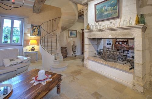 Neuvic House | Moulin de Villeverneix and its tower, Neuvic on the banks of the Vern for 6, 8 people