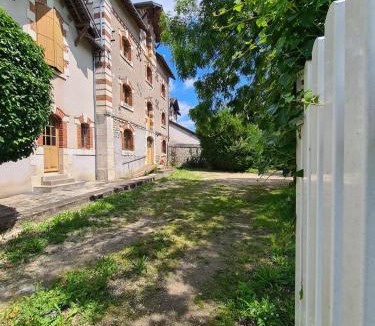 Saint-Bohaire House | Moulin du château