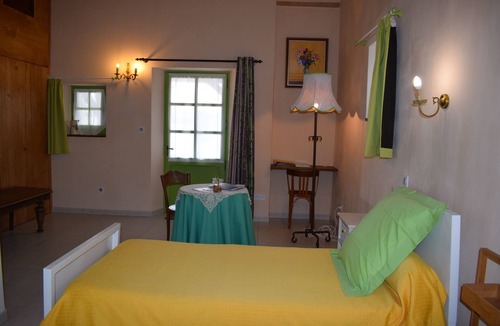 Auriac de Bourzac Bed & Breakfast | Moulin du treuil - Chambres d'hotes