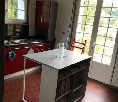 Nanteuil-en-Vallee Bed & Breakfast | Moulin sous la Vergne
