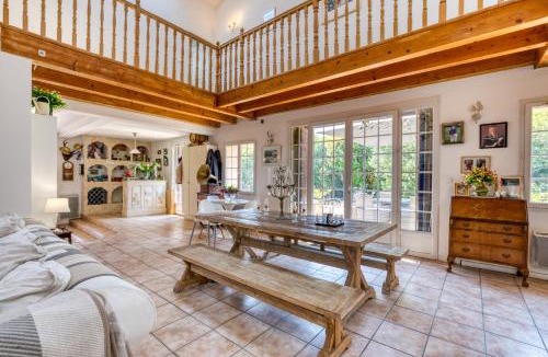 Cournonsec House | Moun Mas