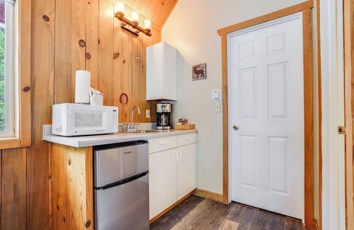 Trout Lake Cabin | Mount Adams Cozy Cabin Retreat