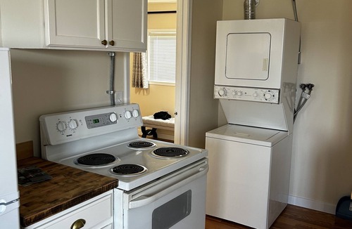 Anacortes Cottage | Mount Baker and water view.