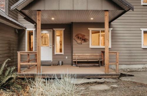 Warnick House | Mount Baker Cabin #3 Cabin