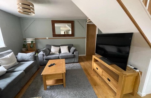 Odiham House | Mount Cottage