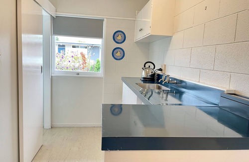 Mount Eden Hotel | Mount Eden Motel