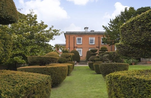 Faversham House | Mount Ephraim