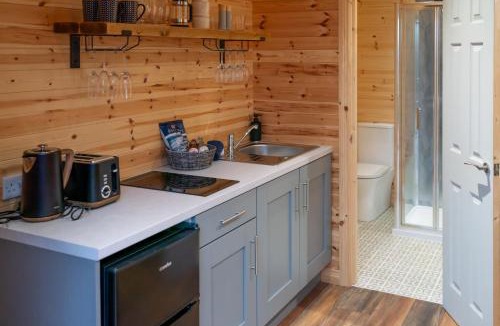 Hernhill Cabin | Mount Ephraim Glamping Pods