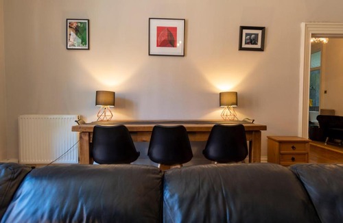 Glasgow Apartment | Mount Florida Pad