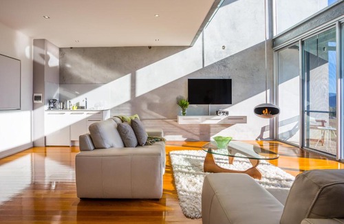 Charlwood Villa | Mount French Lodge