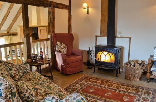 Burwash House | Mount House Barn