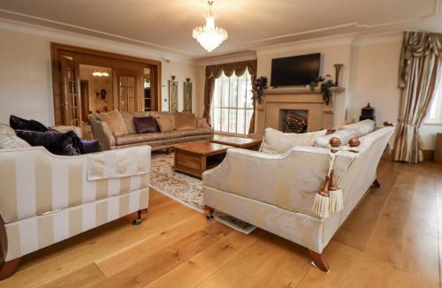 Meliden House | Mount House