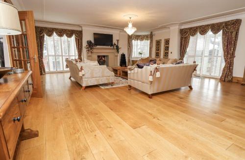 Meliden House | Mount House