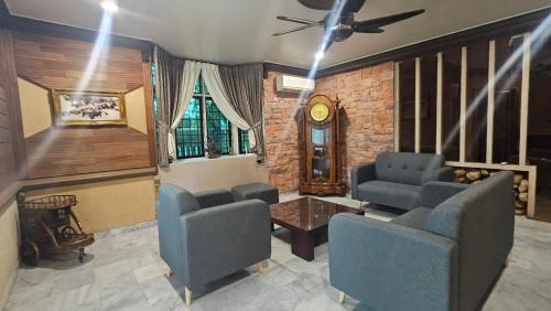 Hulu Kinta Villa | Mount Lake Villa