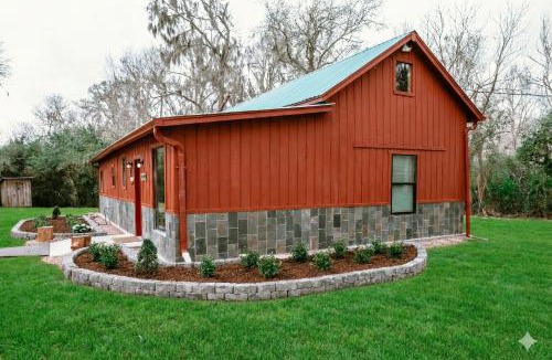 Cedar Lane House | Mount Olive Ranch