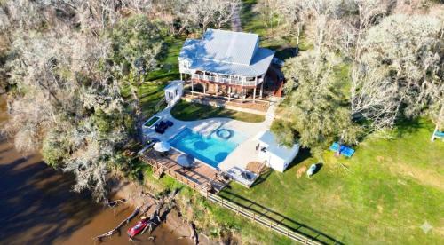 Cedar Lane House | Mount Olive Ranch