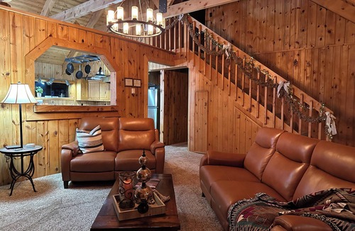 La Sal Cabin | Mount Peale Country Inn near Moab