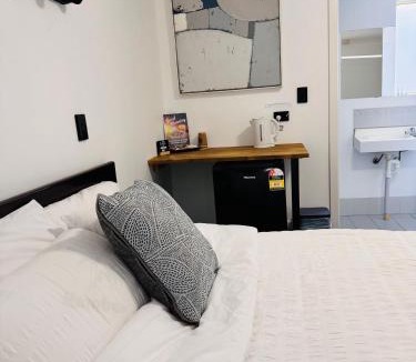 Talunga Hotel | Mount Pleasant Hotel