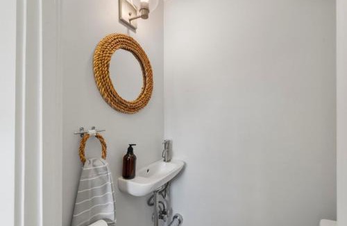 Gloucester House | Mount Pleasant