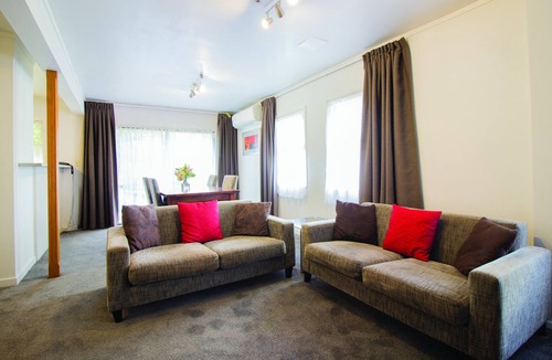 Otahuhu Hotel | Mount Richmond Hotel