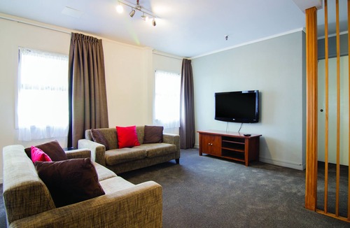 Otahuhu Hotel | Mount Richmond Hotel