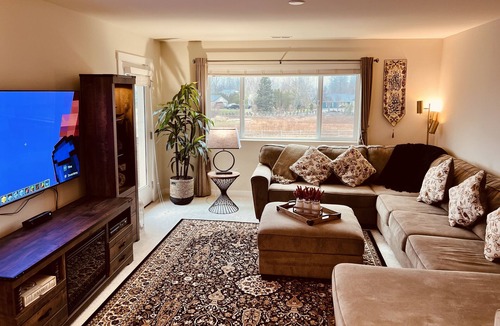 North Bend House | Mount Si Views Downtown North Bend