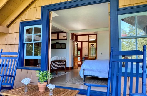 Harrisburg Bed & Breakfast | Mount Tom House